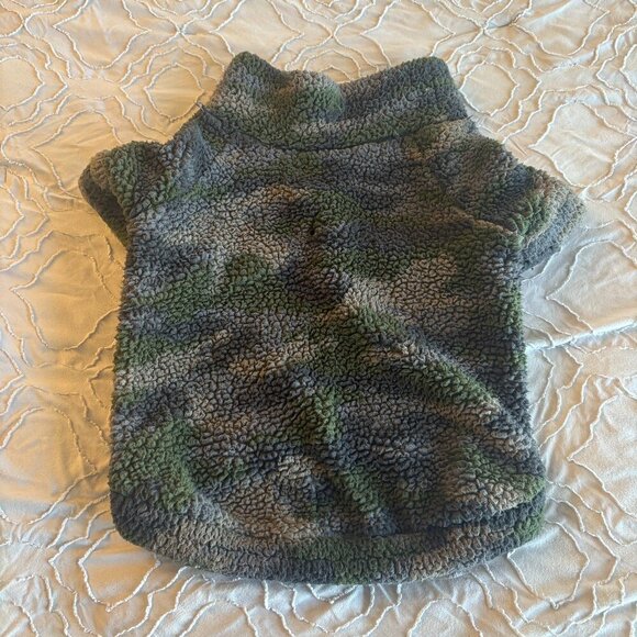 aerie Other - 🎉HP🎉Aerie Offline Onleash Pet Collection Camo Sherpa Jacket
